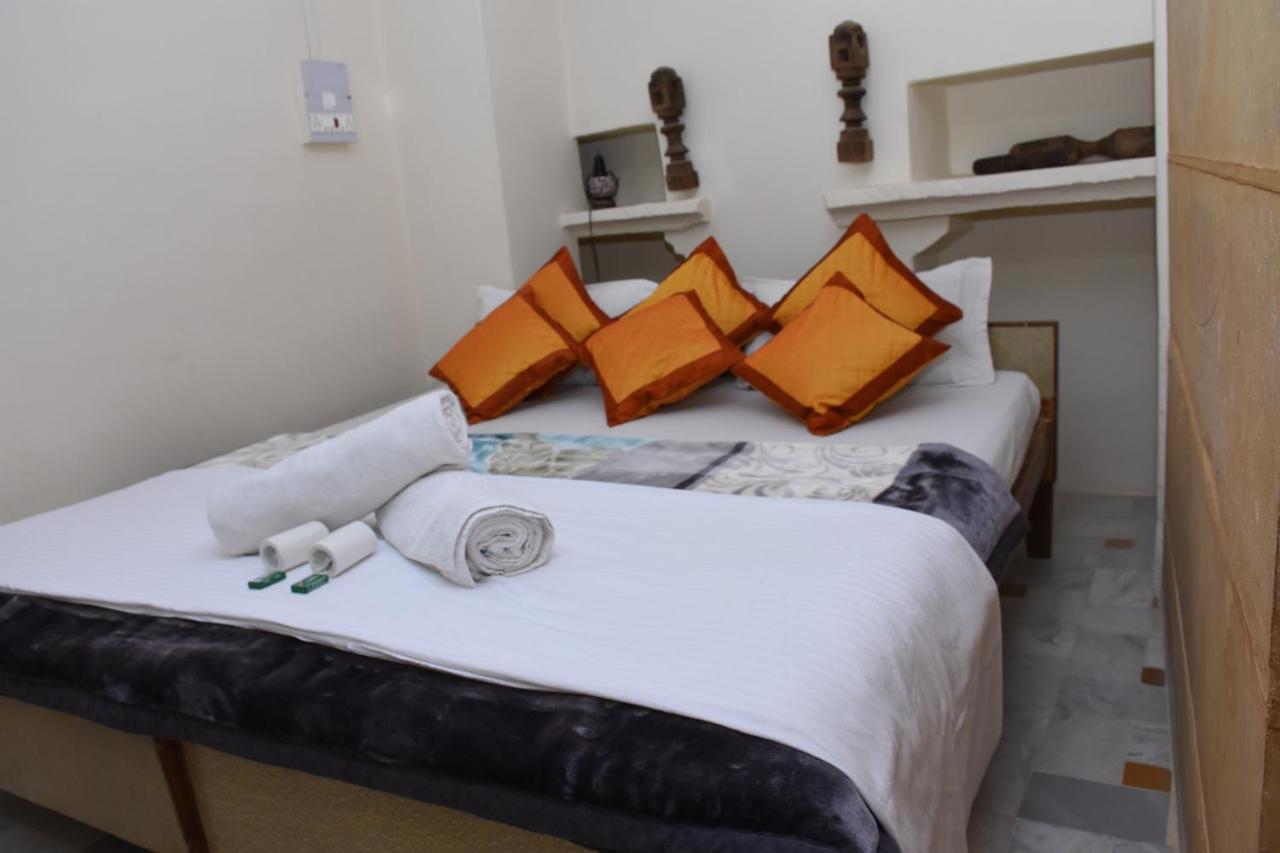 Rumi'S Home Stay Jaisalmer Exterior photo